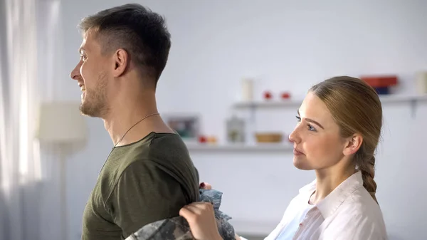 Smiling Soldier Female Helping Take Uniform Military Boyfriend Love — Stock Photo, Image