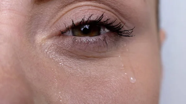 Donna Che Piange Soffre Allergie Stagionali Lacrimazione Cattiva Qualità Dei — Foto Stock