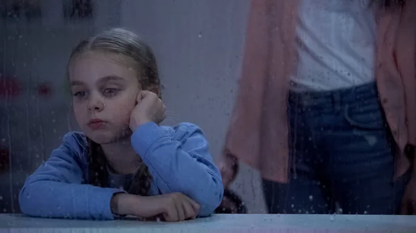 Offended Girl Looking Rainy Window Mum Standing Punishment — Stock Photo, Image