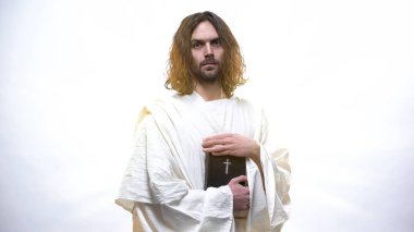 Kutsal Kitap tutan Tanrı İsa, Hıristiyanlar için kehanetler, yeni ahit kitabı