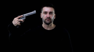 Tabancayla kendini hedef lenen adam, hayat hayal kırıklığı, intihar bağlılığı, ölüm