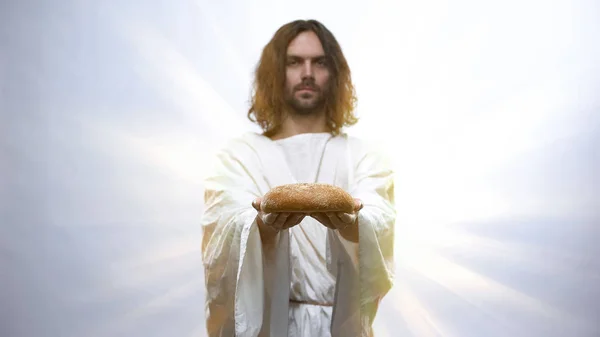 Jesus Segurando Pão Fundo Iluminado Alimento Sacramental Nas Religiões — Fotografia de Stock