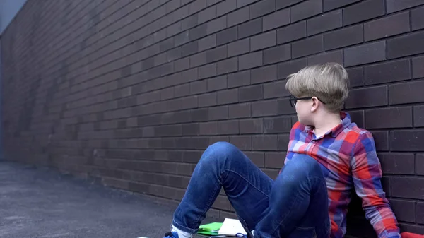 Abused Boy Sitting Helpless Wall Depressed Victim Bullying Intimidation — Stock Photo, Image