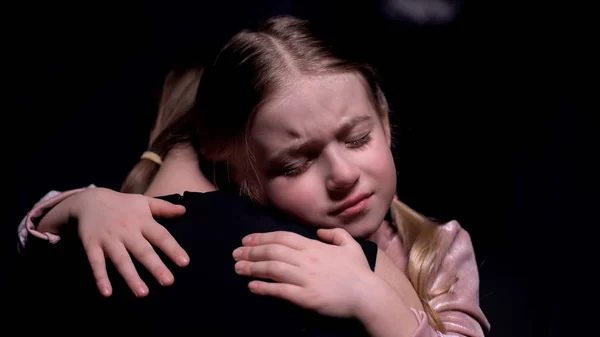 Little Female Kid Hugging Mother Crying Victims Kidnapping Fear — Stock Photo, Image