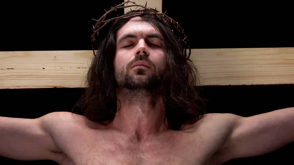 Jesus Closed Eyes Cross Dark Background Forgiveness Sins Religious Love — Stock Photo, Image