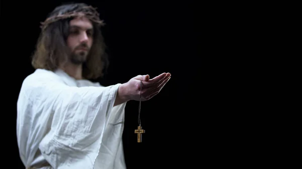 Jesus Cristo Segurando Cruz Madeira Mão Símbolo Religioso Salvação Alma — Fotografia de Stock