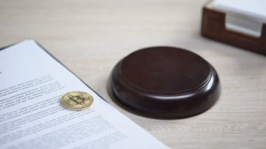 Bitcoin belge, toklak ses blok, dijital para düzenlemeleri çarpıcı