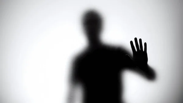 Shadow Man Holding Glasvägg Försöker Fly Från Fångenskap Kidnappning — Stockfoto