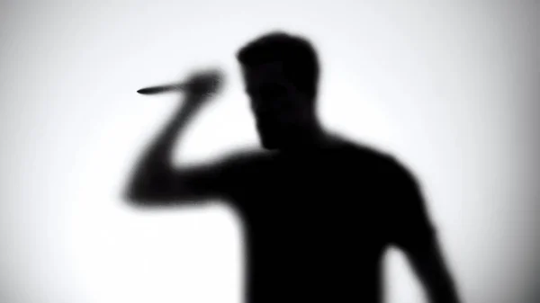 Силуэт Сумасшедшего Маньяка Ножом Стоящим Стеклянной Стеной Триллер — стоковое фото