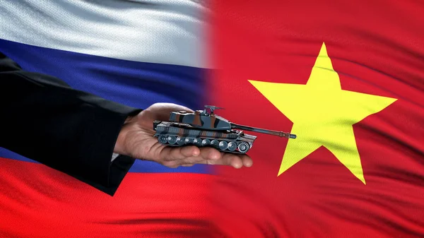 Tanque Mano Oficial Juguete Contra Bandera Rusia Vietnam Armas Globales — Foto de Stock