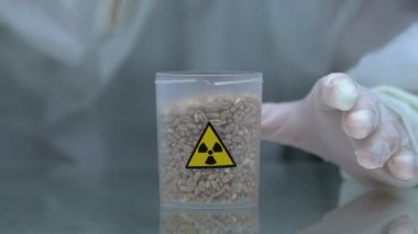 Radyoaktif tahıllı el kapatma konteynırı, etkisizleştirme yöntemleri çalışma