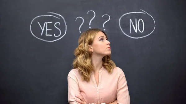 Uncertain Female Choosing Yes Standing Blackboard Dilemma — 图库照片