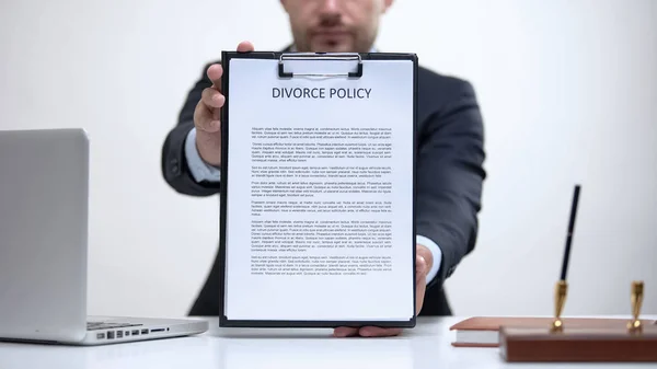 Advogado Mostrando Política Divórcio Divisão Propriedade Custódia Direito Família — Fotografia de Stock