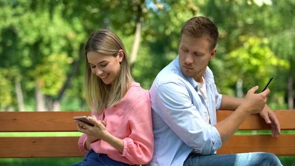 Jealous Man Checking Girlfriend Phone Reading Messages Couple Distrust Conflict — Stock Photo, Image