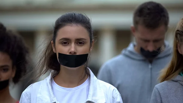 Harassment Victims Taped Mouth Looking Camera Call Action Concept — Stock Photo, Image