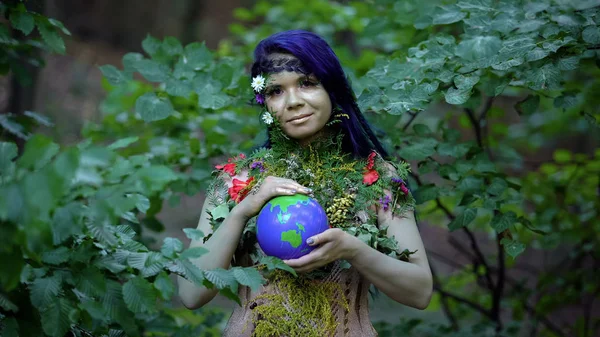 Maa Äiti Tilalla Planeetta Käsissä Ympäristönsuojelu Luonnonsuojelu — kuvapankkivalokuva