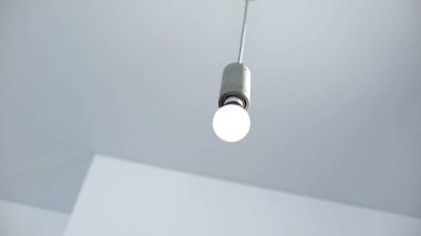 Tavandan sarkan ampul, enerji tasarrufu ve enerji verimliliği, servis