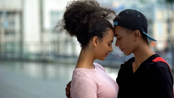 Black Couple Teenagers Hugging Outdoor Date Love Connection Affection — Stock Photo, Image