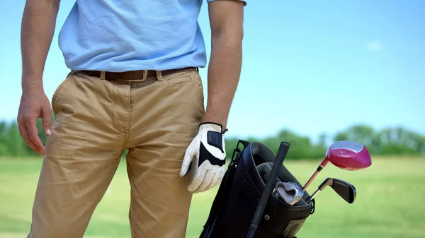 Golfer Weißem Handschuh Vor Dem Spiel Tasche Mit Sportausrüstung Der — Stockfoto