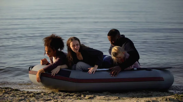 Mixed Race People Getting Out Lifeboat Refugee Family Survived Shipwreck — Stock Photo, Image
