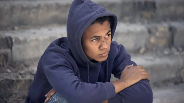 Depressed Homeless Teenager Sitting Street Alone Dysfunctional Family Crisis — Stock Photo, Image