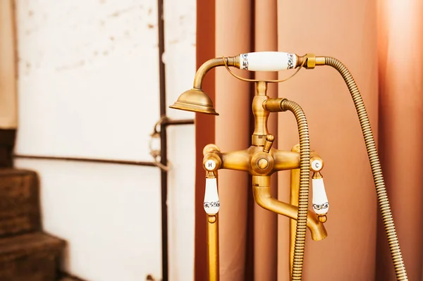 Oude Vintage Gouden Kraan Voor Warm Koud Bad Water Douche — Stockfoto