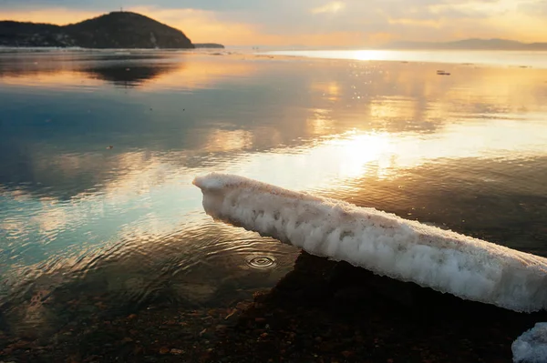 Kleine Rimpelingen Van Zeewater Het Prachtige Zonsondergang Licht Landschap Van — Stockfoto