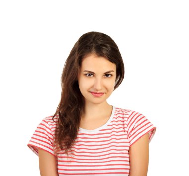 Mutlu kadın gülme. Closeup kameraya gülümseyen kadın portre. duygusal kız beyaz arka plan üzerinde izole.