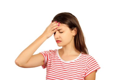 Yorgun bitkin vurguladı kadın acı gelen güçlü göz ağrısı veya baş. duygusal kız beyaz arka plan üzerinde izole.