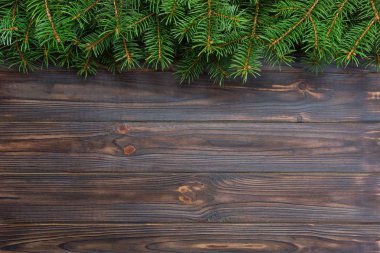 Noel köknar ağacı ahşap backgrond. üstten görünüm.