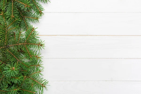 圣诞节木制背景与冷杉树和复制空间 顶部视图空白空间为您的设计 — 图库照片