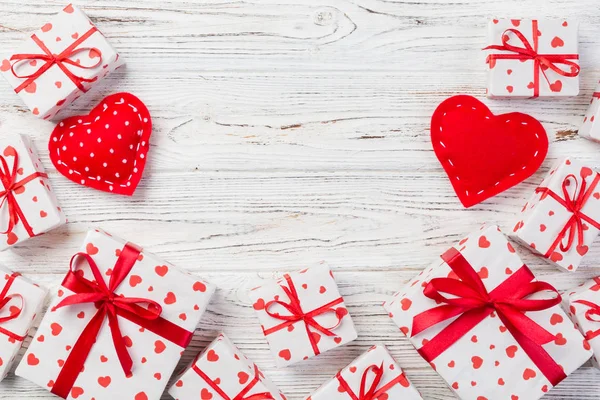 Valentin Vagy Más Holiday Kézzel Jelen Van Papír Piros Szívek — Stock Fotó
