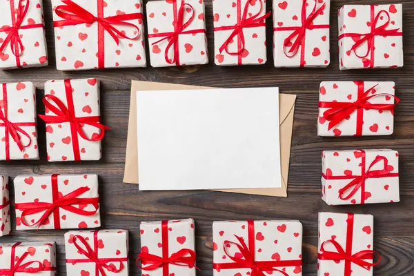 San Valentino Sfondo Romantico Busta Con Scatole Regalo Cuore Sfondo — Foto Stock