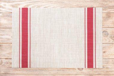 Kopya alanı ile ahşap arka planda üst görünüm üzerinde masa örtüsü Tekstil