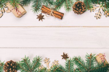 Kopya alanı ile Noel arka plan, üst görünüm. ahşap masa üzerinde tasarım için tatil konsepti. Tonda