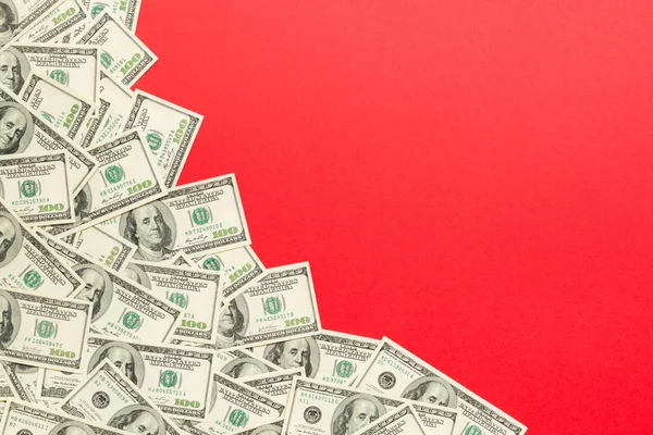 Renkli arka plan üst görünümünde yüz dolarlık banknotlar, metin iş para kavramı için boş bir yer ile. Yüz dolarlık arka plan.