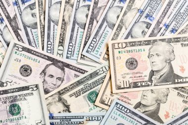 Amerikan Doları banknotları. yüz dolarlık banknotlar arka plan. Kopyalama alanı ile arka planda iş kavramının en iyi görünümü