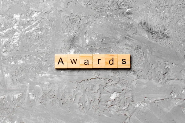 Awards Ord Skrivet Träkloss Awards Text Cementbord För Din Desing — Stockfoto