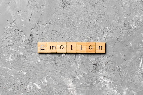Emocjonalne Słowo Napisane Drewnianym Bloku Tekst Emocji Stole Koncepcja — Zdjęcie stockowe