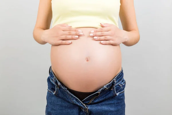 Vágott Kép Terhes Has Színes Háttér Másolási Hely Anyát Várom — Stock Fotó