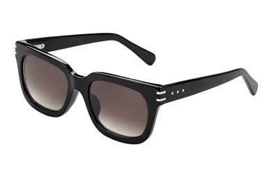 Güneş gözlüğü beyaza izole edilmiş