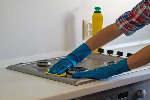 Hands Blue Gloves Washing Gas Stove — Stock Photo, Image