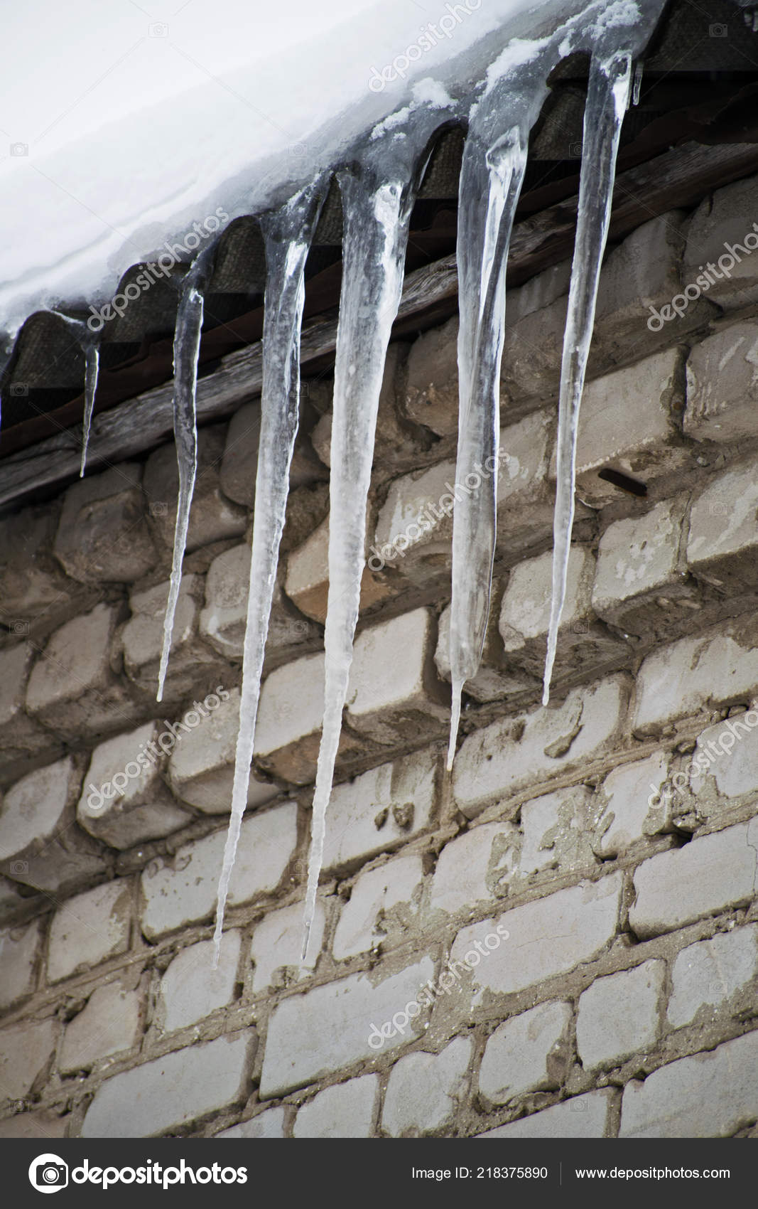 Icicles Hanging Roof Icicles Winter Nature Stock Photo Image By C Lavr123rf