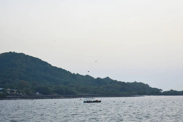 Uma Ilha Perto Cavernas Elephanta Mumbai — Fotografia de Stock