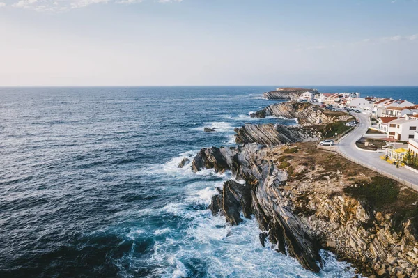 Baleal Adaları Köyü Peniche Portekiz sörf kampları mavi Atlantik Okyanusu
