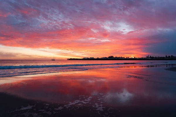 Incroyable Coucher Soleil Rouge Santa Cruz Ciel Rouge Sur Plage — Photo