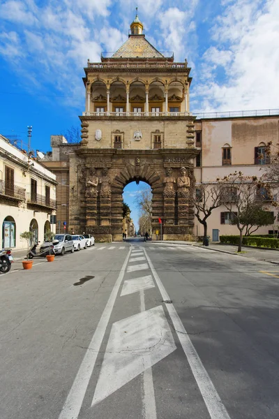 Pohled Porta Nuova Palermu Sicílii — Stock fotografie