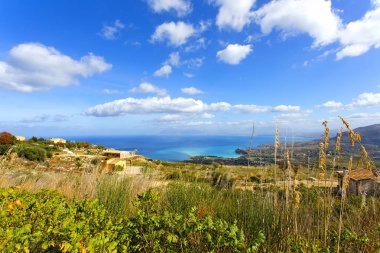 Visicari, Castellammare del Golfo, Sicilya deniz alan güzel bir görünümü 