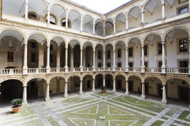 Palazzo Reale Palermo, Sicilya avlusu