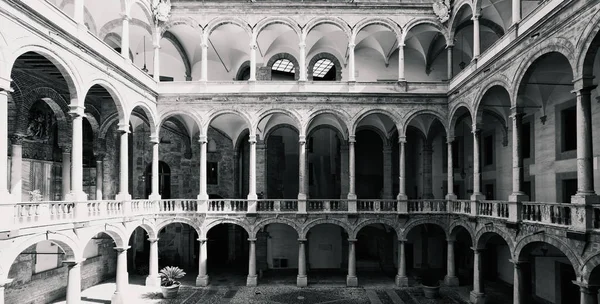 Dziedziniec Palazzo Reale Palermo Sycylia — Zdjęcie stockowe